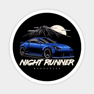 Night runner Magnet